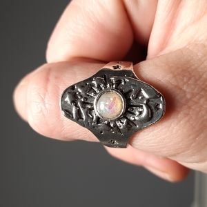 Opalescent Crystal Ball Fortune Tellers Ring Size 10
